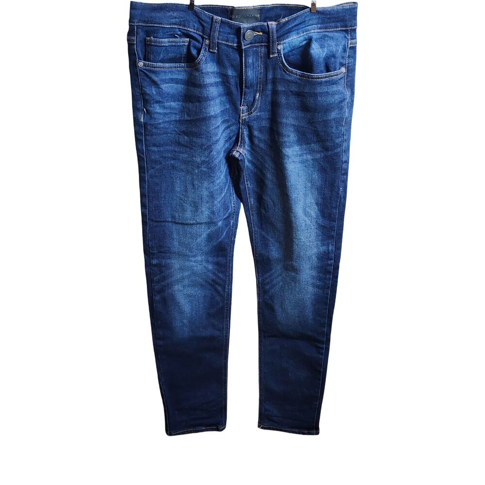 No Boundries womens 30x30 blue jeans. Thrifted- Excellent condition